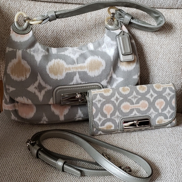 Coach Handbags - Coach signature C fabric handbag & matching wallet